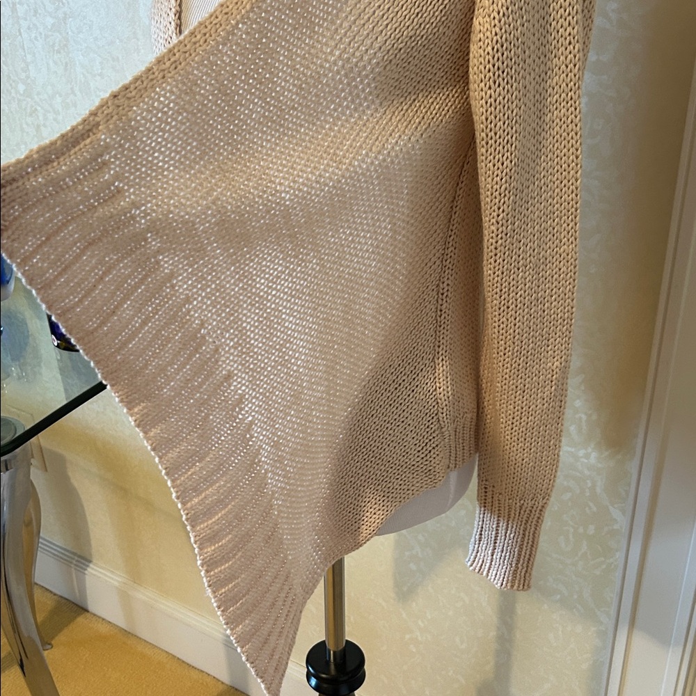 Elegant Blush Open Cardigan with Button Accents at Shoulder - Picture 3 of 6